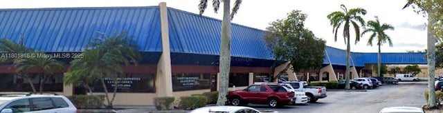 5 of 7 - 10190 Nw 47th St, Sunrise, FL