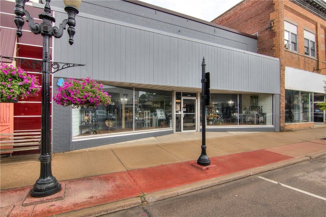 118 Main Street, Black River Falls