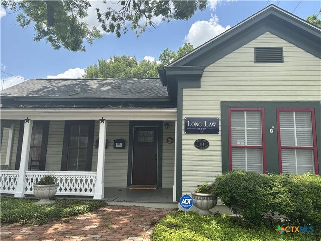 314 N River Street, Seguin