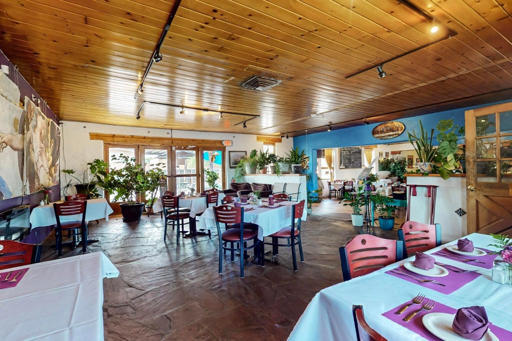 100 Los Alamos Highway, Espanola