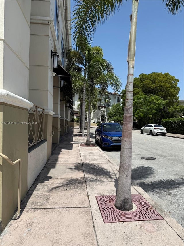 5 of 12 - 2030 S Douglas Rd 114, Coral Gables, FL