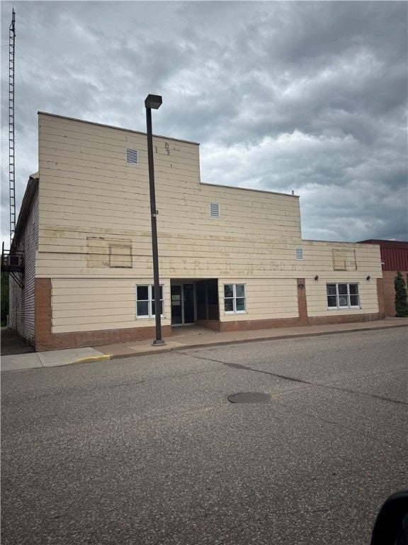 312 N Main Street, Cadott