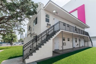 Photo of Listing #A11818530