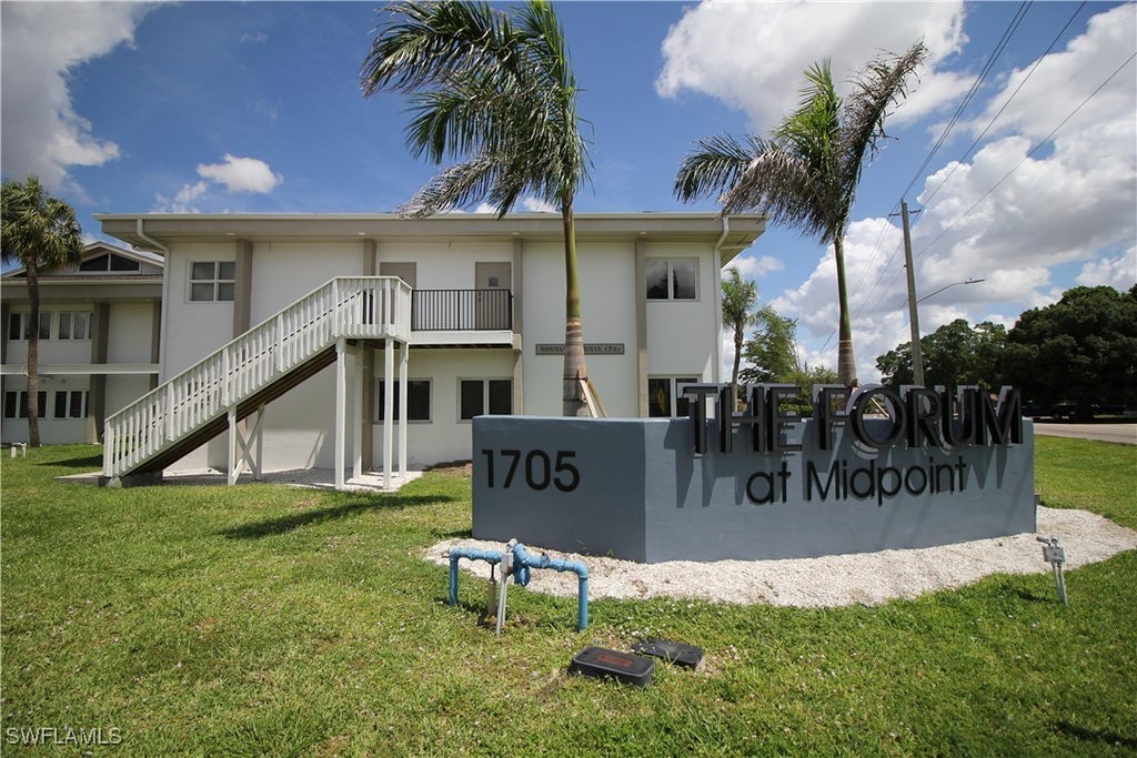 1705 Colonial Blvd D2, Fort Myers