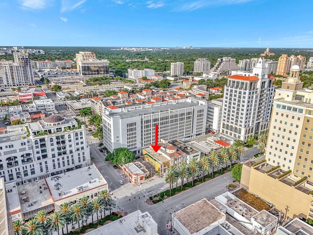 308 Alhambra Cir, Coral Gables