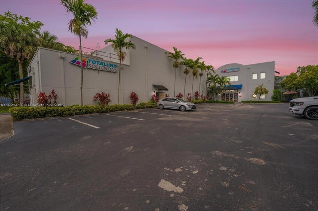 3 of 48 - 6775 Nw 15th Ave, Fort Lauderdale, FL