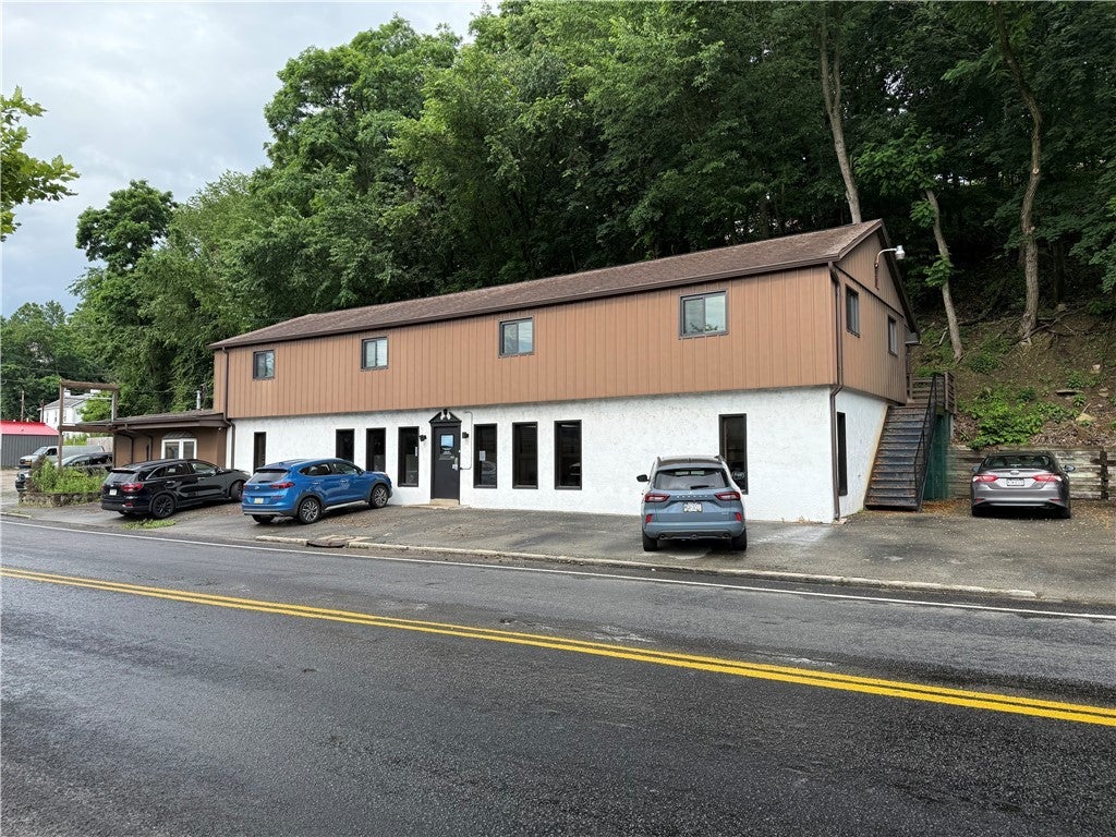 525 Allegheny River Boulevard, Verona