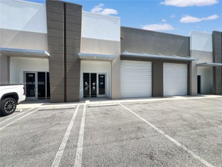 Photo of Listing #A11825776