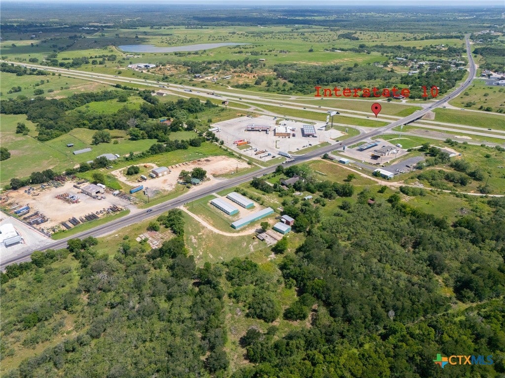 1940 S Magnolia Avenue, Luling