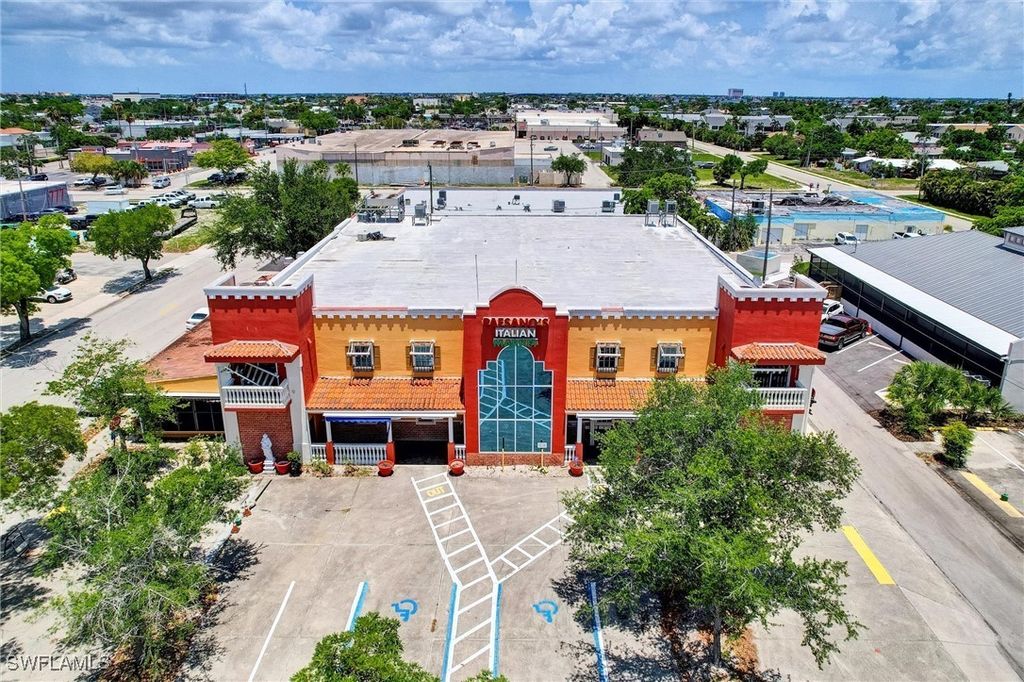 862 Lafayette St, CAPE CORAL