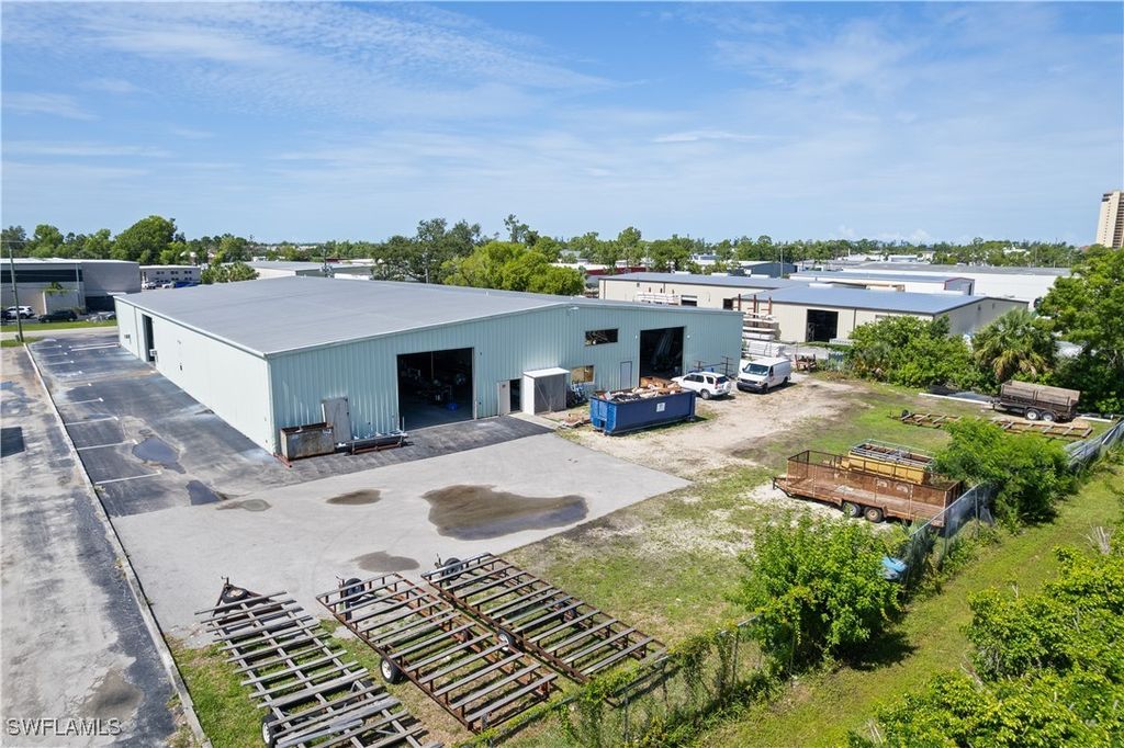 2130 Andrea Ln, Fort Myers