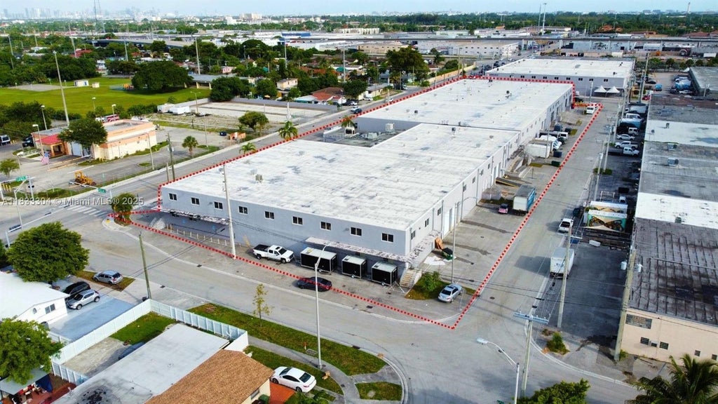 2300 W 8th Ave 11, Hialeah