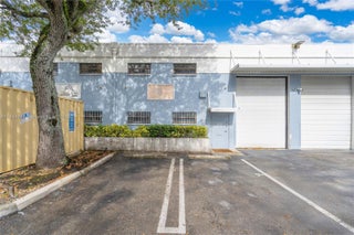 Photo of Listing #A11833292