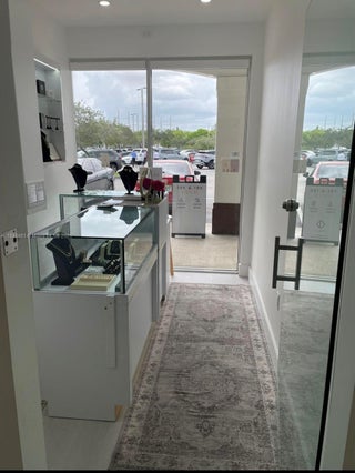 Photo of Listing #A11844461