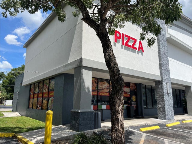 1 of 4 - 1025 W State Road 84, Fort Lauderdale, FL