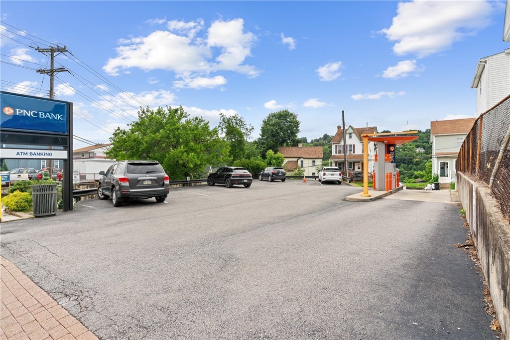 605 California Avenue, Avalon