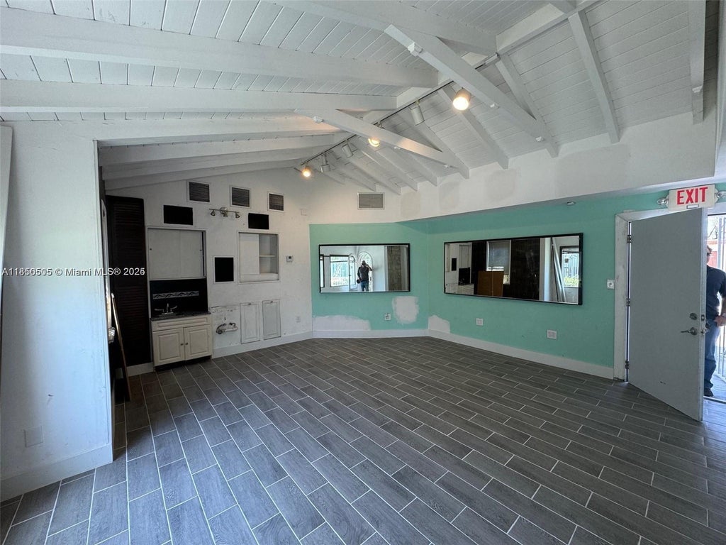 8601 Biscayne Blvd, Miami