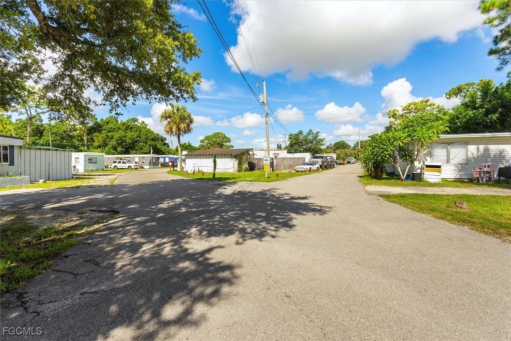 7760 Bogart Dr, NORTH FORT MYERS