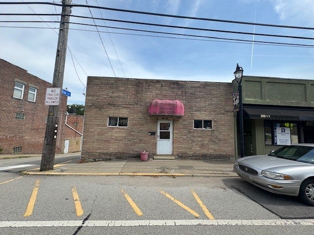 308 Freeport Road, Blawnox