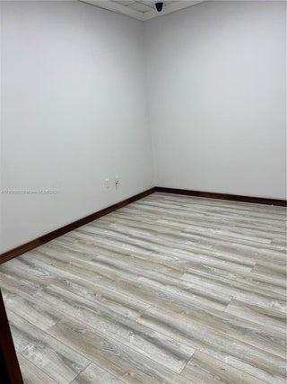 Photo of Listing #A11856860