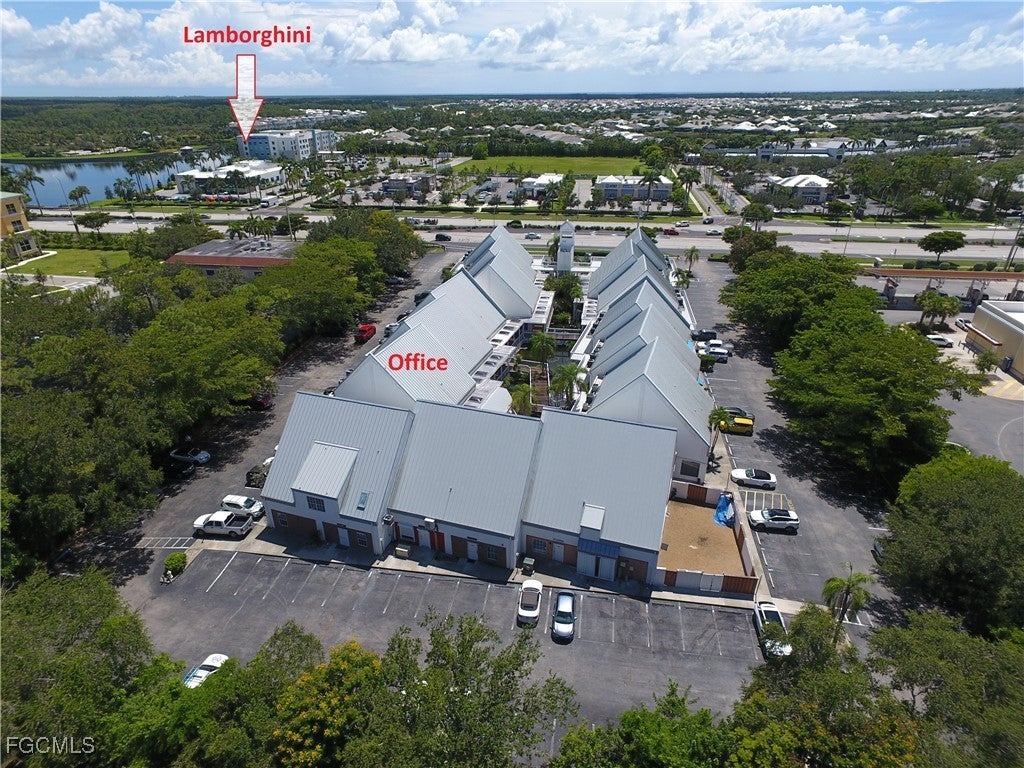 5057 Tamiami Trl E E4, Naples