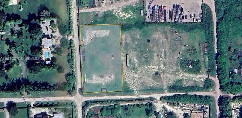 Sw 160th St Sw 208 Av, Miami