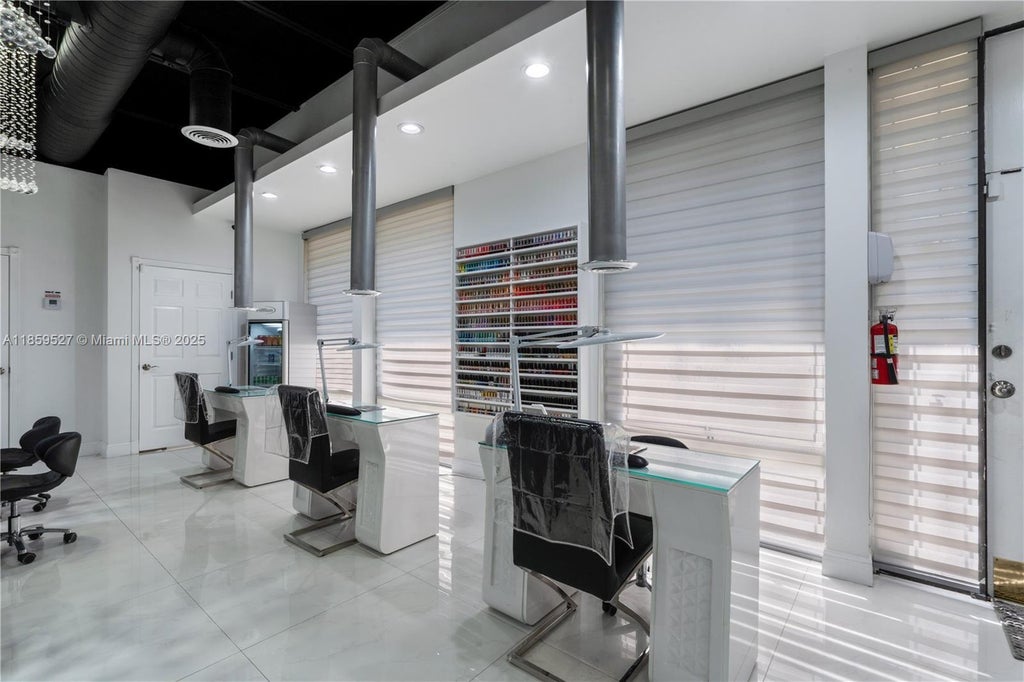 7815 Coral Way, Miami