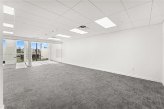 Photo of Listing #A11853884