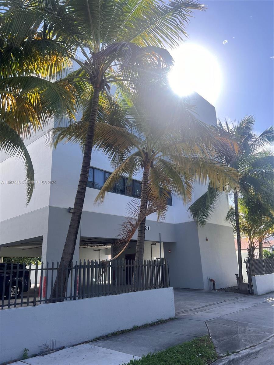 1221 Sw 27th Ave - 2nd Floor, Miami