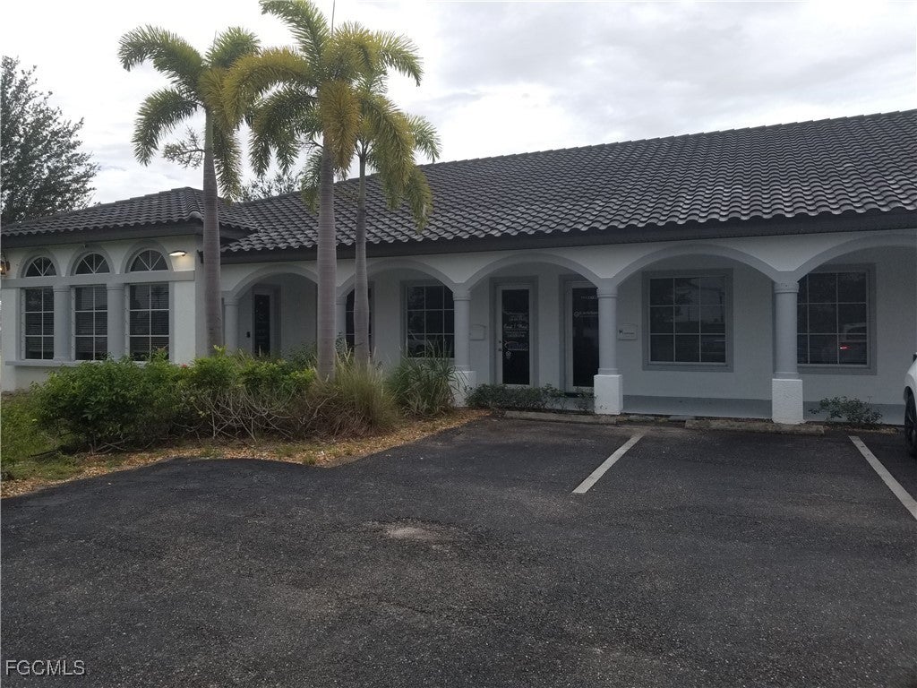 618 Sw 3rd St 111, Cape Coral