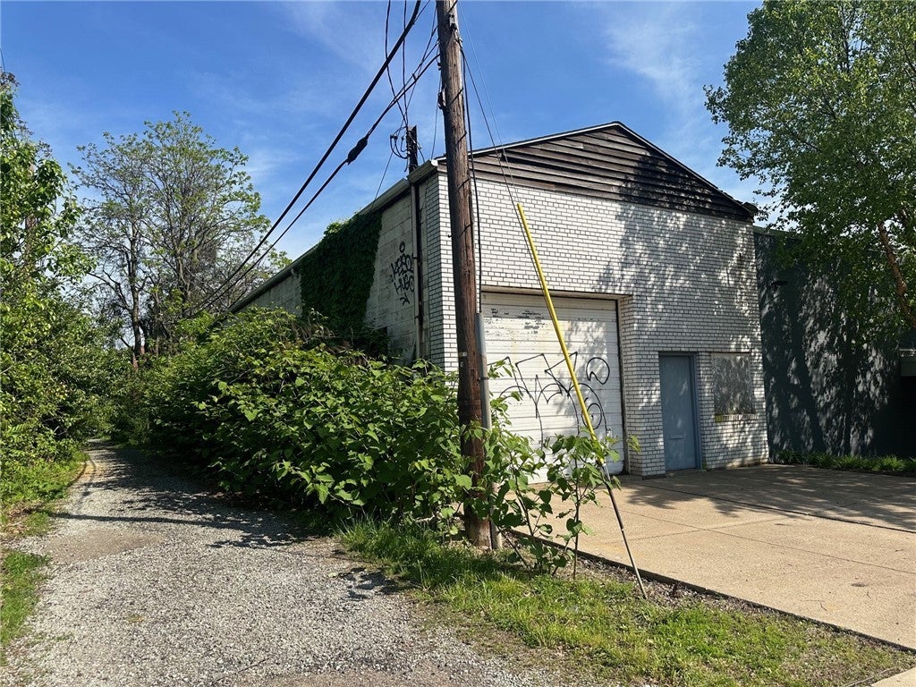 142 Enterprise Street, East Liberty