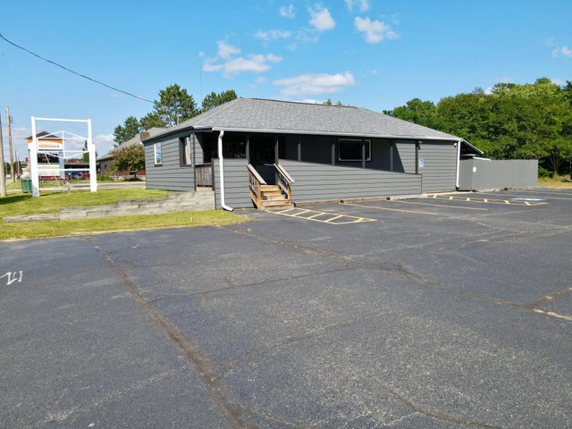 1208 4th St N, Tomahawk