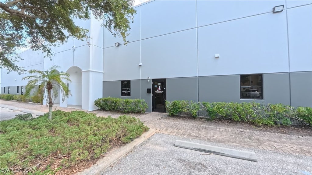 8821 Business Park Dr 406, FORT MYERS