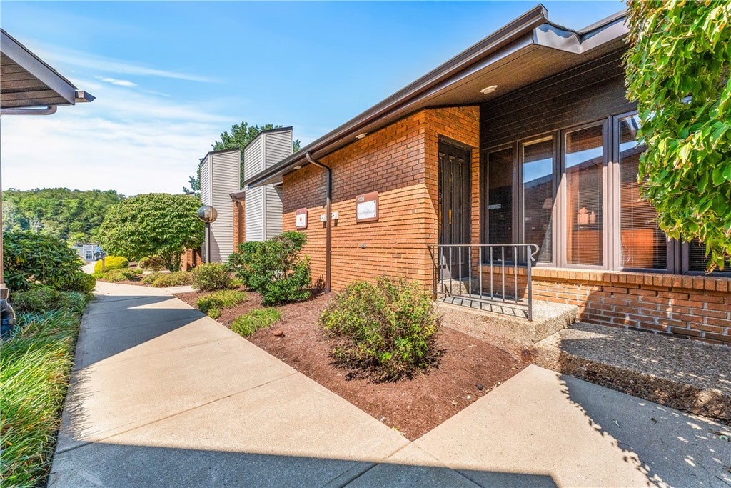 2006-2007 Kinvara Drive, Ross