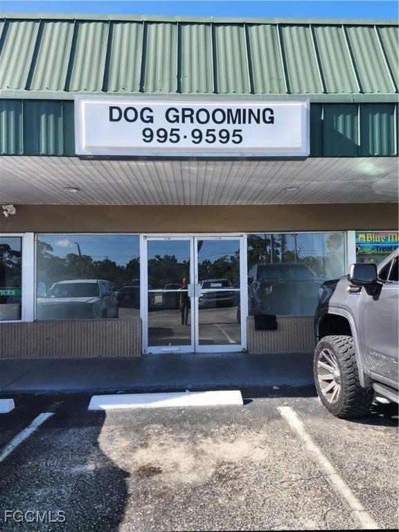 710 Pondella Rd 3, North Fort Myers