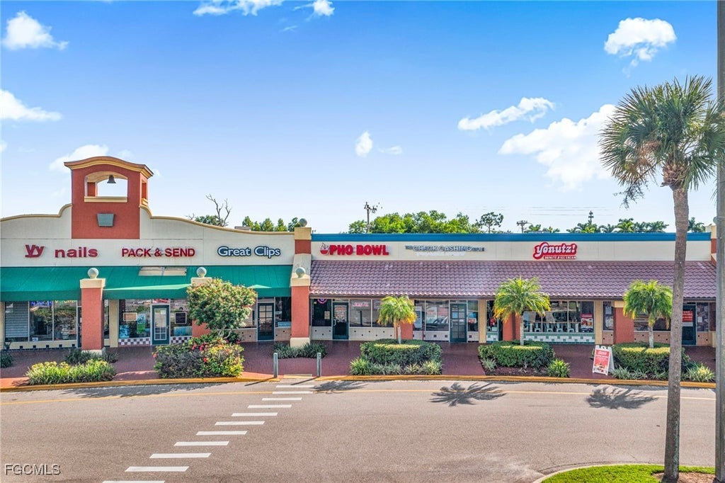 106 Hancock Bridge Pkwy W 22-27, CAPE CORAL