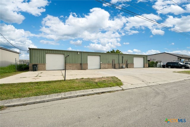 218 Trade Center 100, New Braunfels