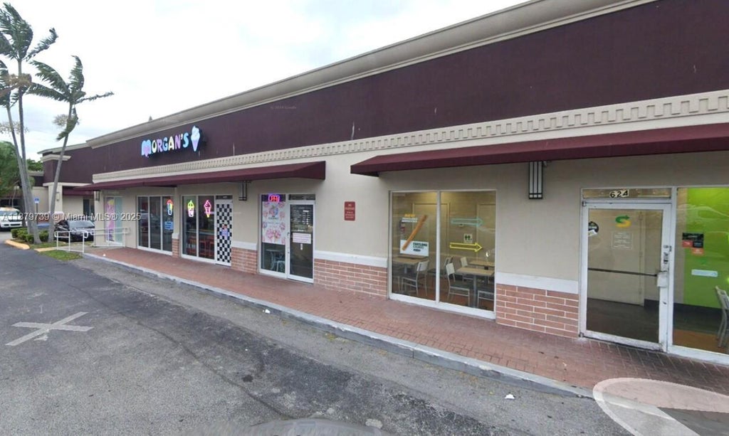 640-644 W Hallandale Beach Blvd, Hallandale Beach