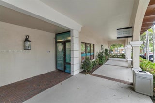 Photo of Listing #A11880537