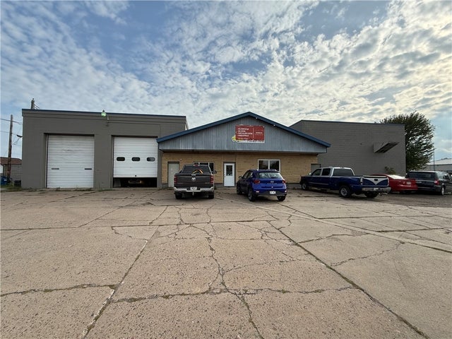 8 S 4th Street, Barron