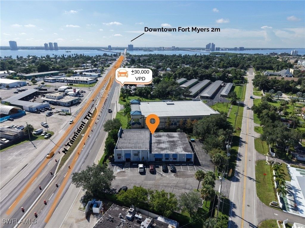 1357 N Tamiami Trl, NORTH FORT MYERS