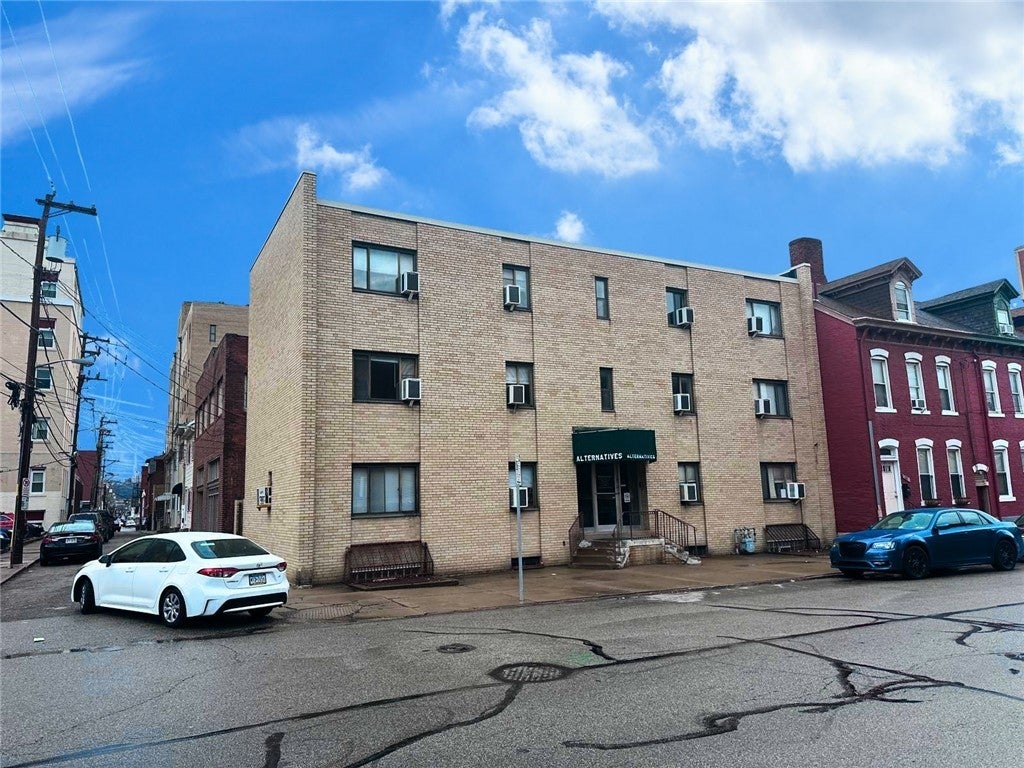 70 22nd Street, South Side