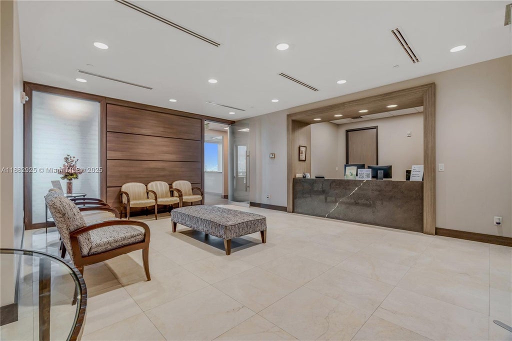 8950 Sw 74th Ct 2001, Miami