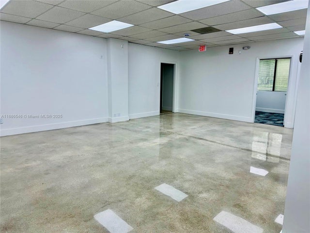 2 of 8 - 440 Sawgrass Corporate Pkwy 108, Sunrise, FL