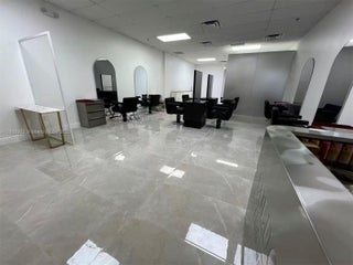 Photo of Listing #A11888903