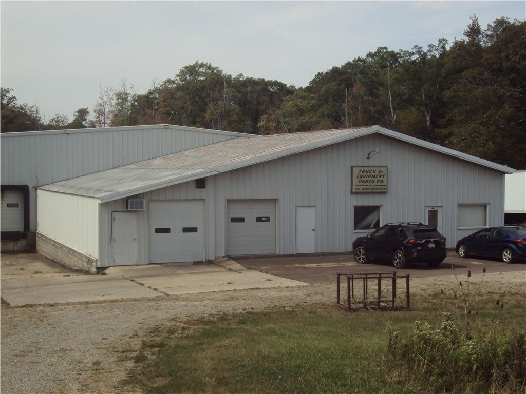 892 Berlin Plank Road, Somerset