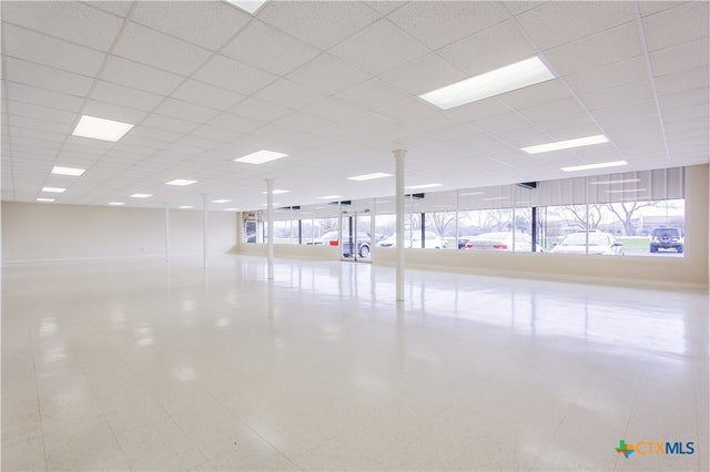 1224 N State Highway 123, San Marcos