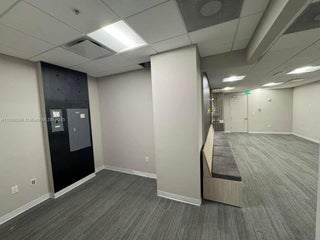 Photo of Listing #A11894399