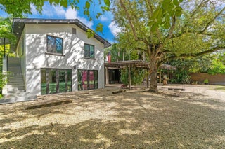 Photo of Listing #A11892757