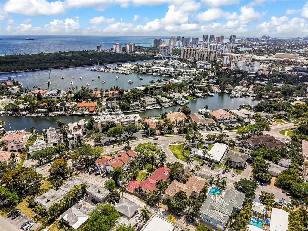 2625 Ne 13th Ct, Fort Lauderdale